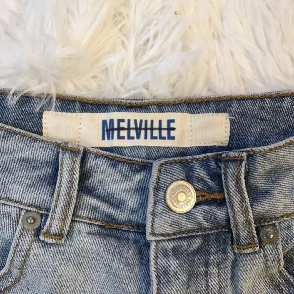 brandy Melville Distressed Shorts - Picture 3 of 4